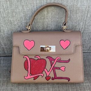 Khaki Love Design Hand Painted Handbag 🩷❤️